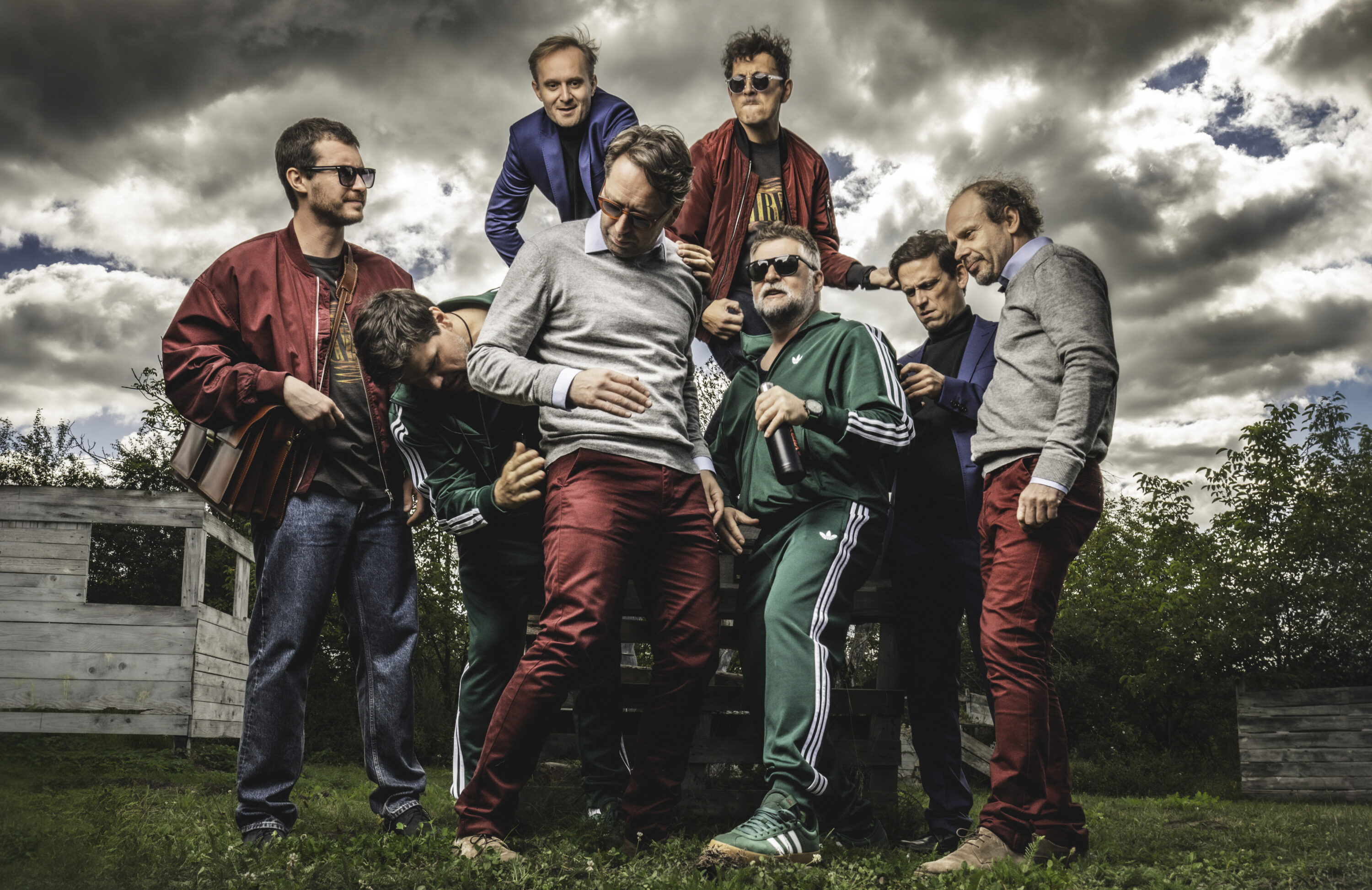Na rauszu – czarna komedia teatralna